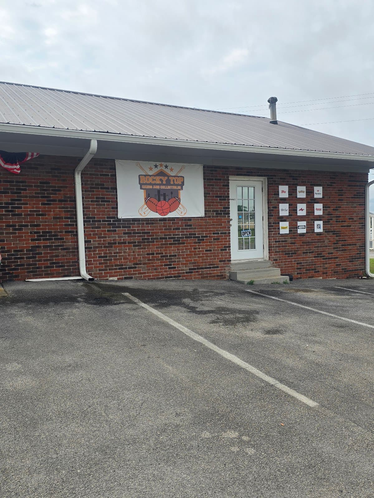 Rocky Top Cards and Collectibles LLC in Knoxville, Tennessee