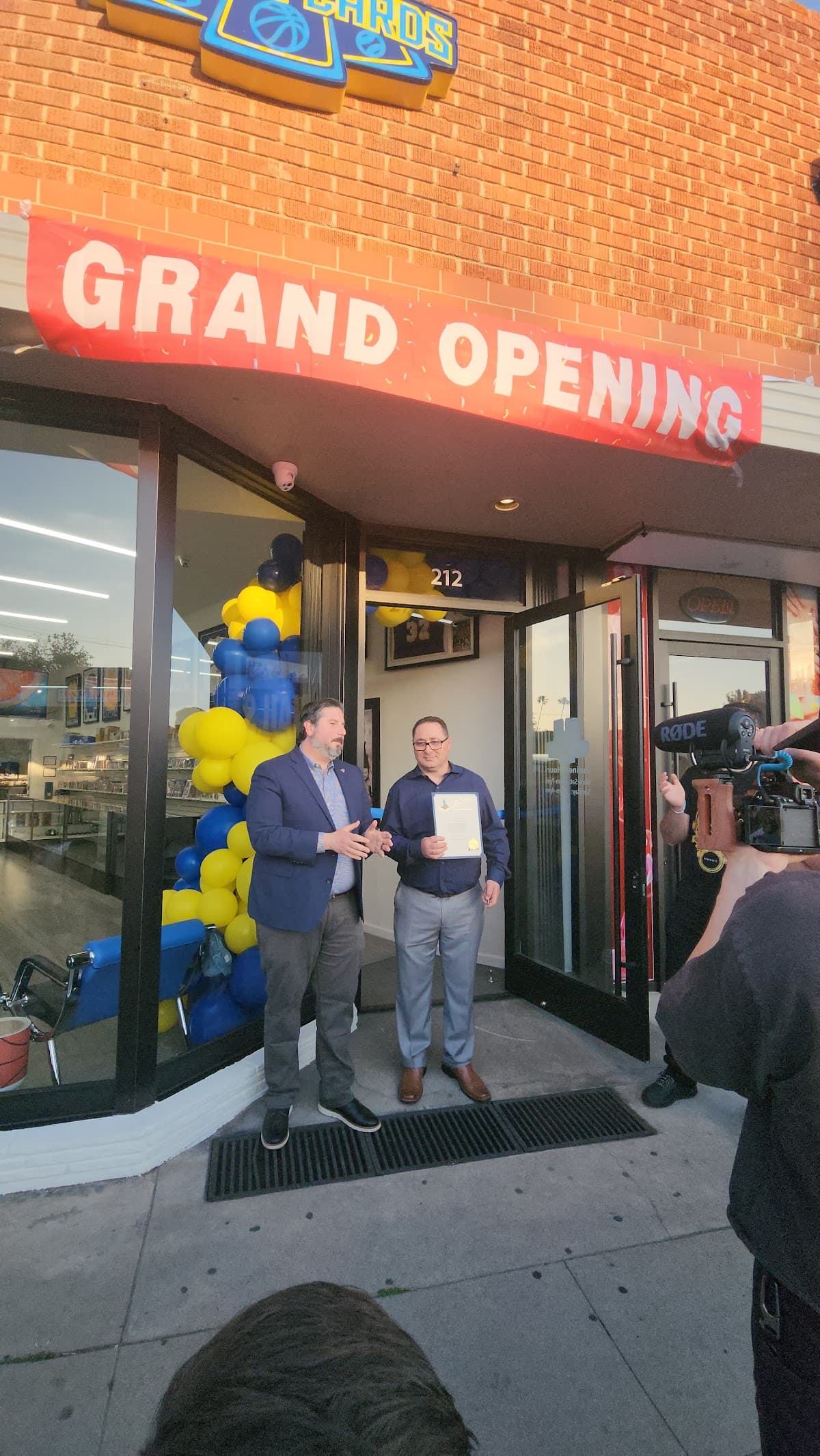 Blu Sports Cards in Pasadena, California