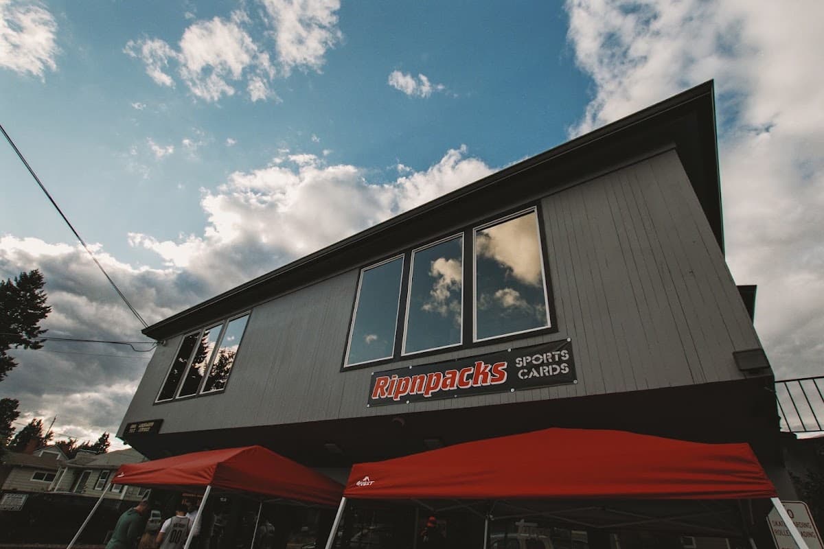 Ripnpacks Sports Cards in Portland, Oregon
