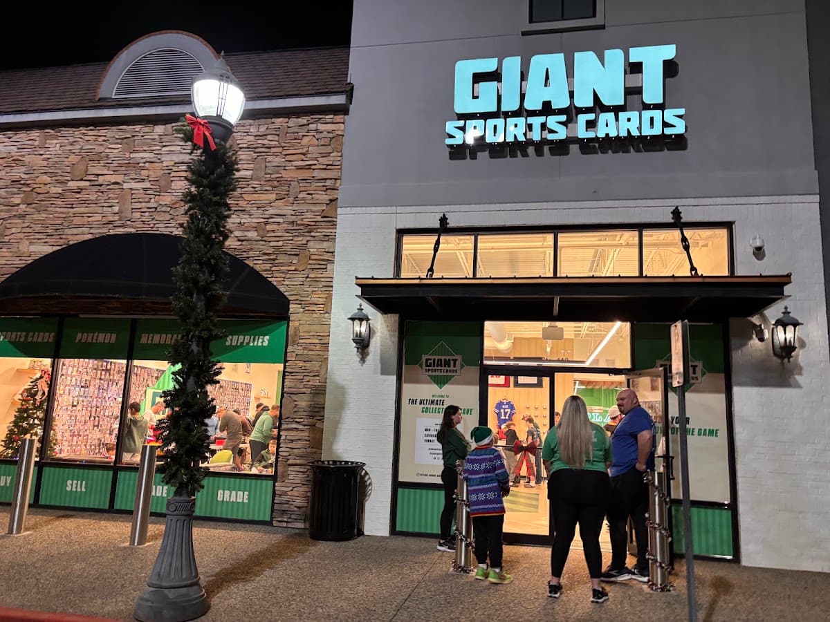 Giant Sports Cards in Atlanta, Georgia