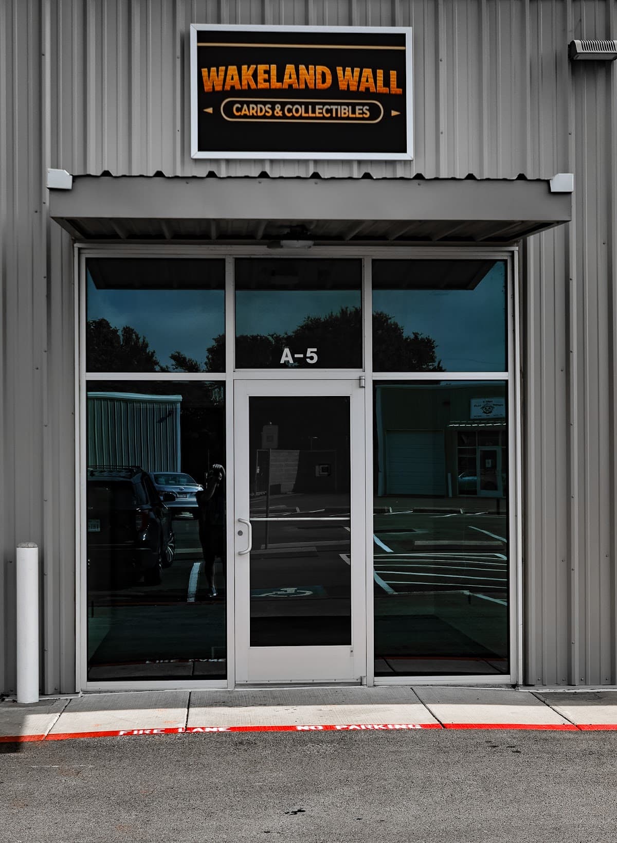 Wakeland Wall Cards and Collectibles in Frisco, Texas