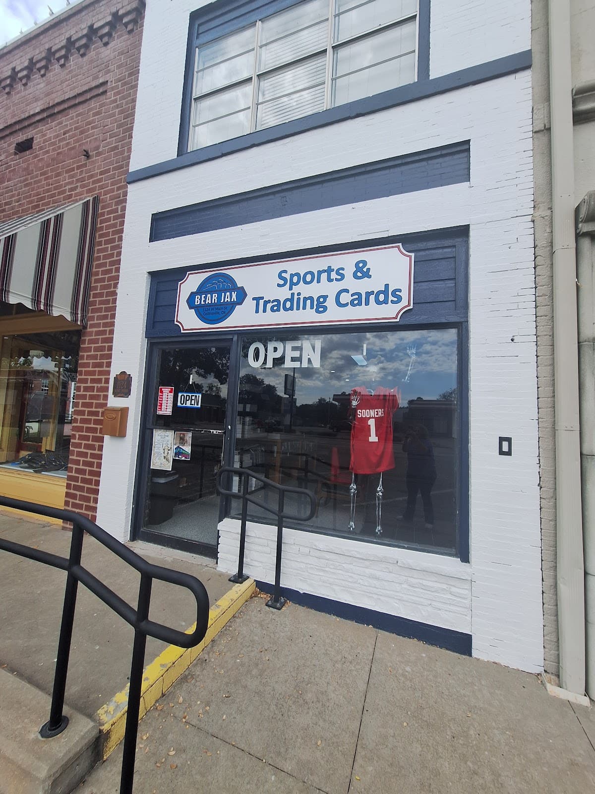 Bear Jax Sports & Trading Cards in Tulsa, Oklahoma