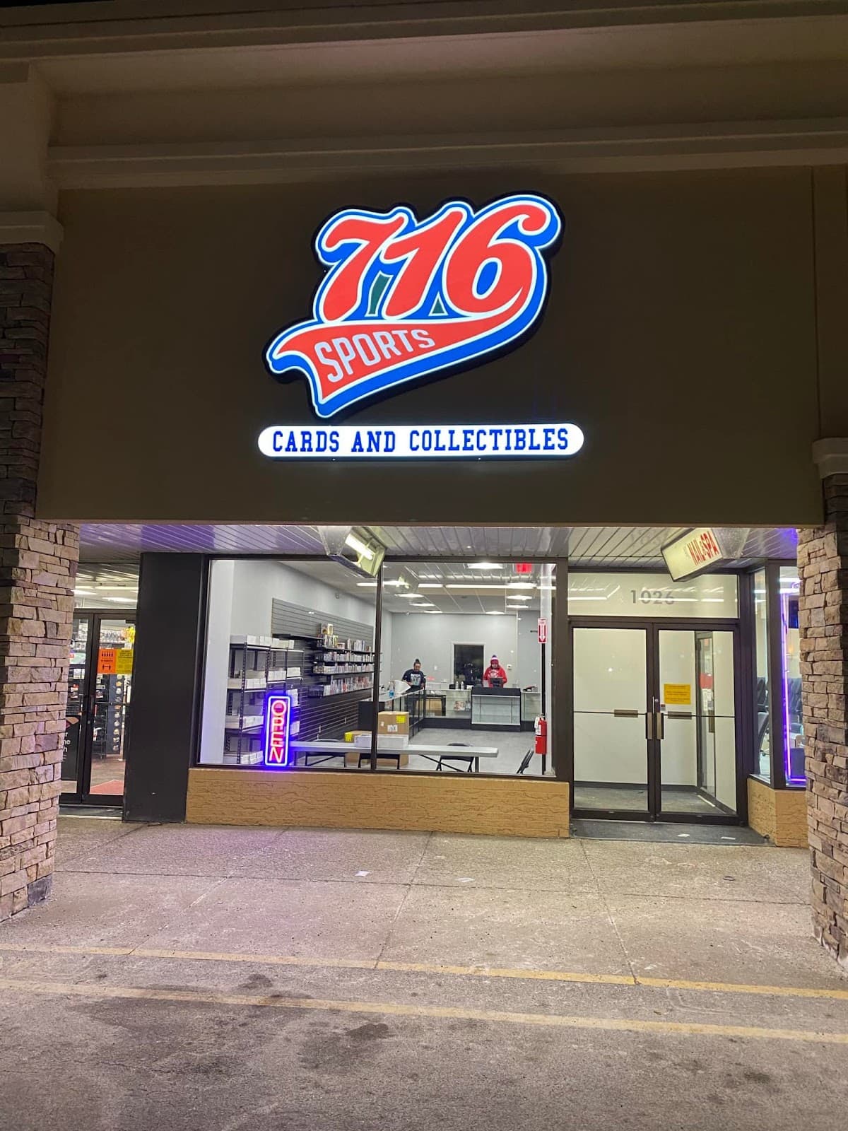 716 Sports Cards & Collectibles in Buffalo, New York
