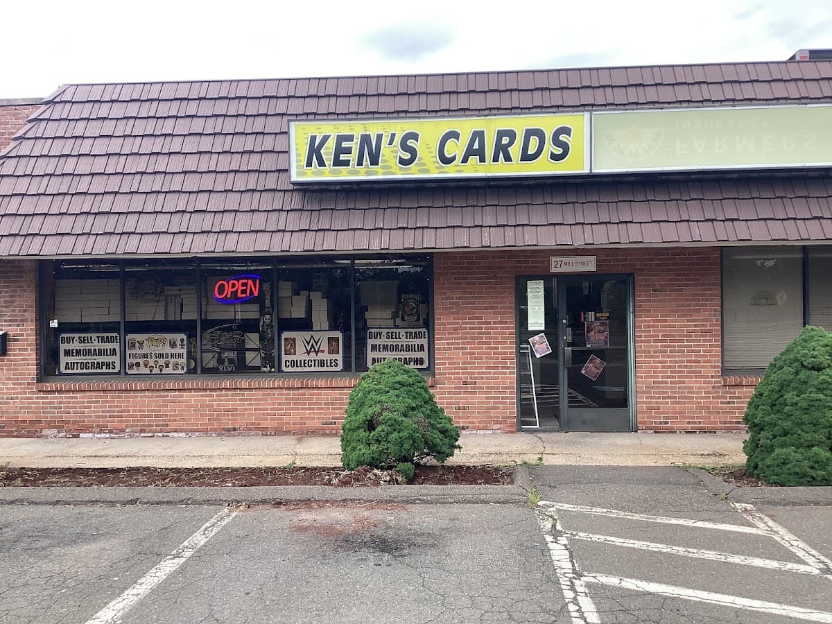 Ken’s Cards and Collectibles in Hartford, Connecticut