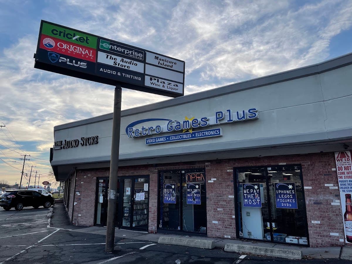 Retro Games Plus in Hartford, Connecticut