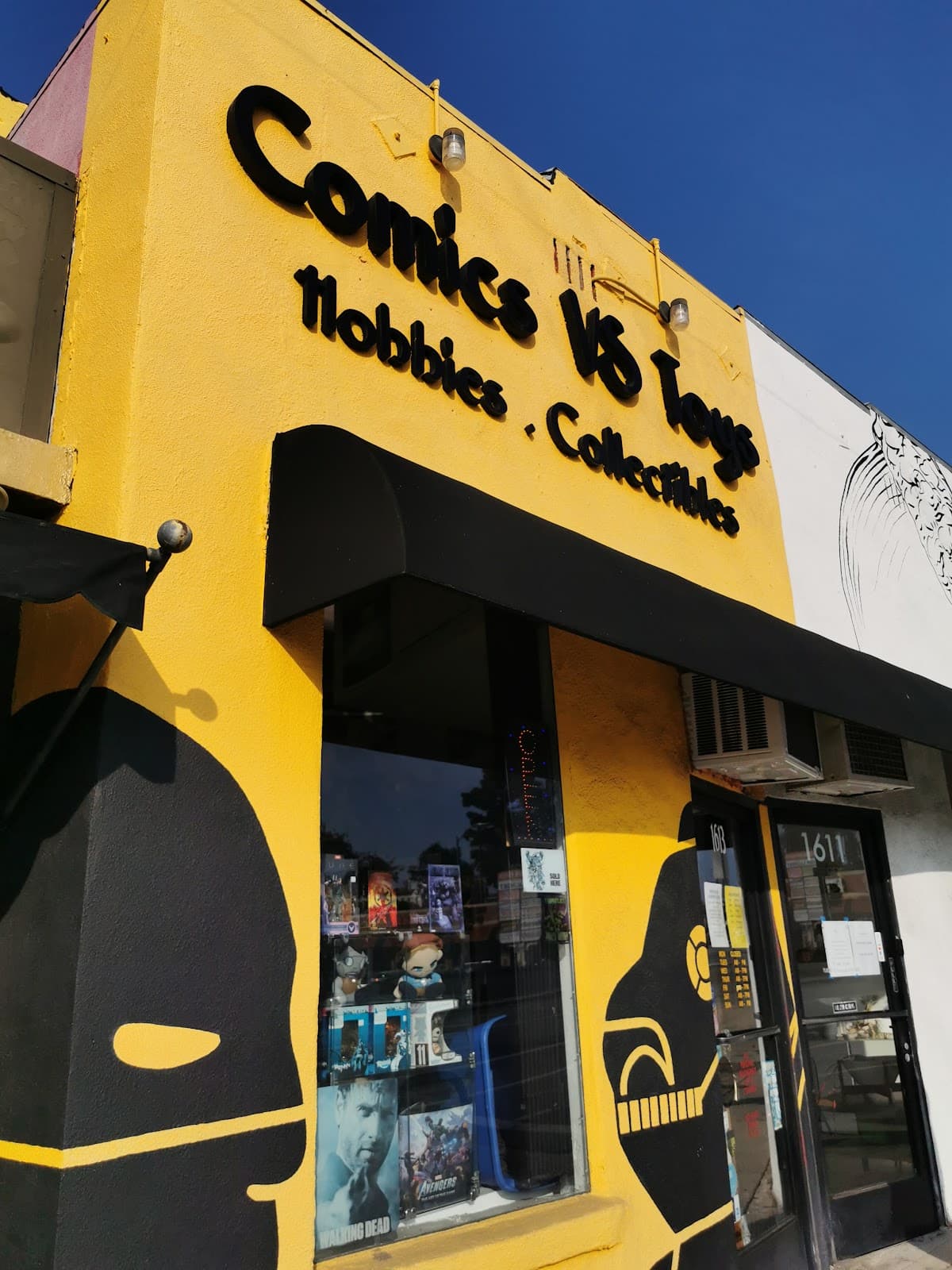 Comics Vs Toys in Pasadena, California