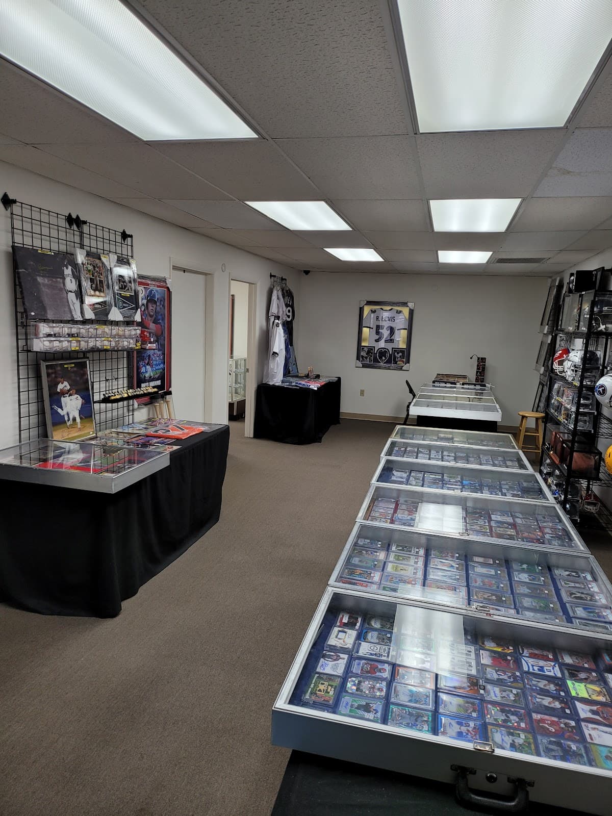 Edub's Sports Collectibles in Harrisburg, Pennsylvania