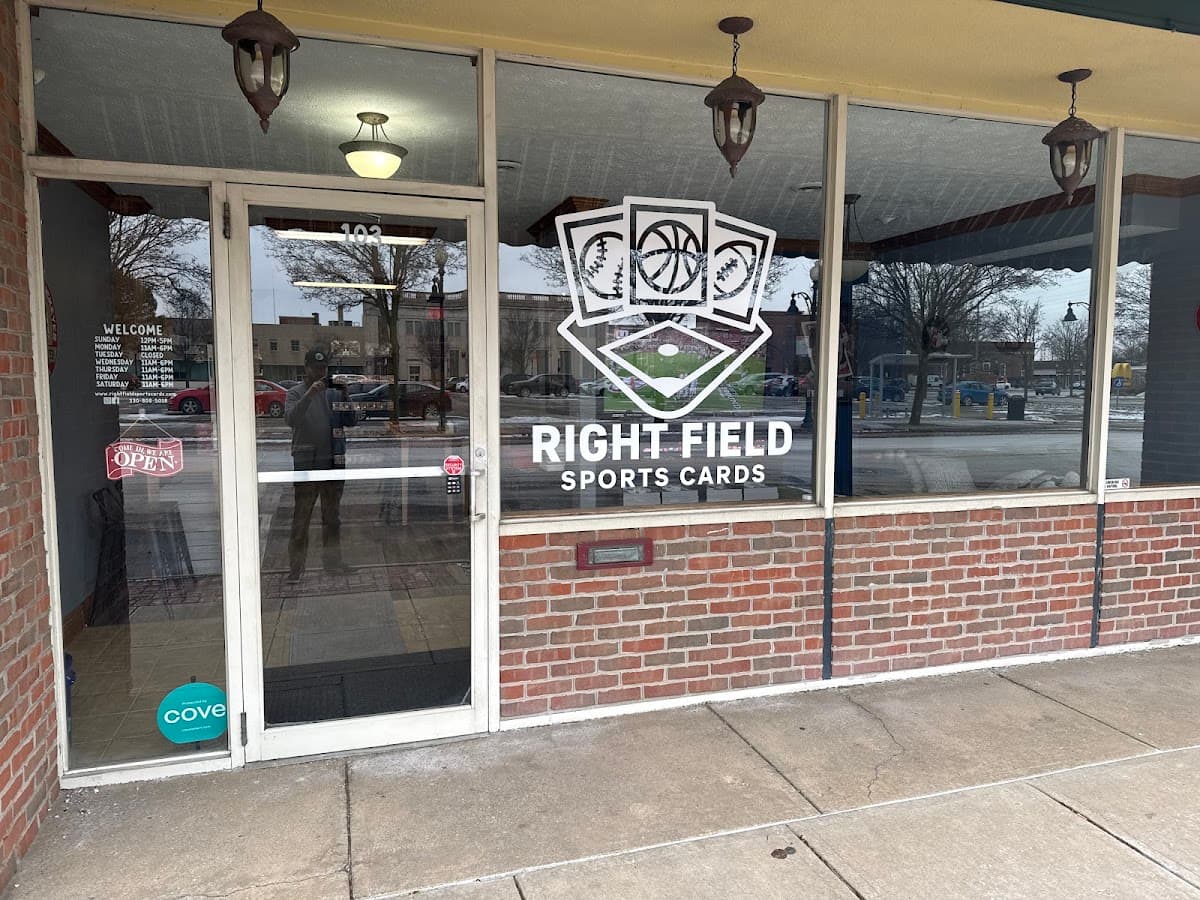 Right Field Sports Cards in Akron, Ohio