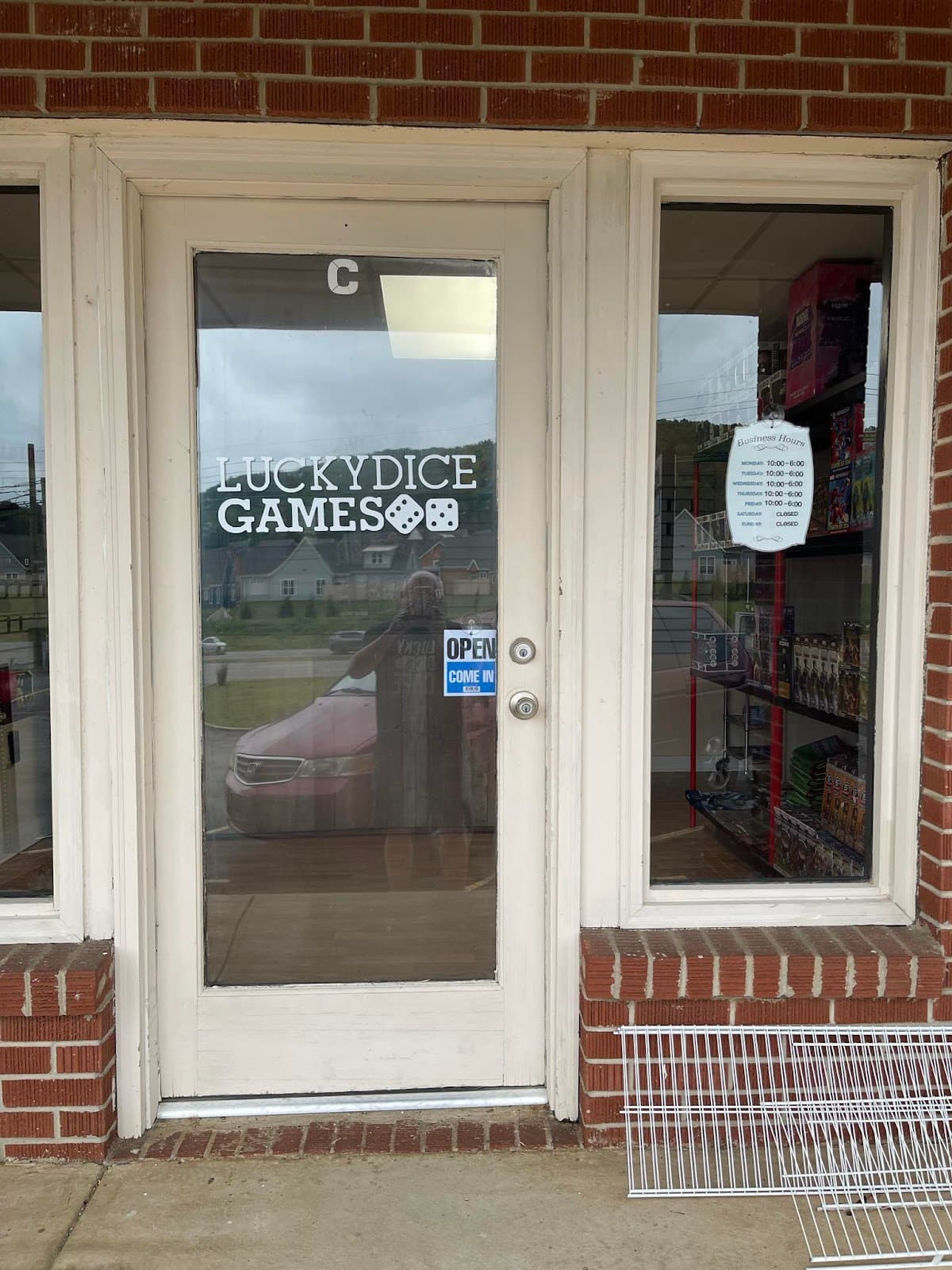 Lucky Dice Games in Huntsville, Alabama
