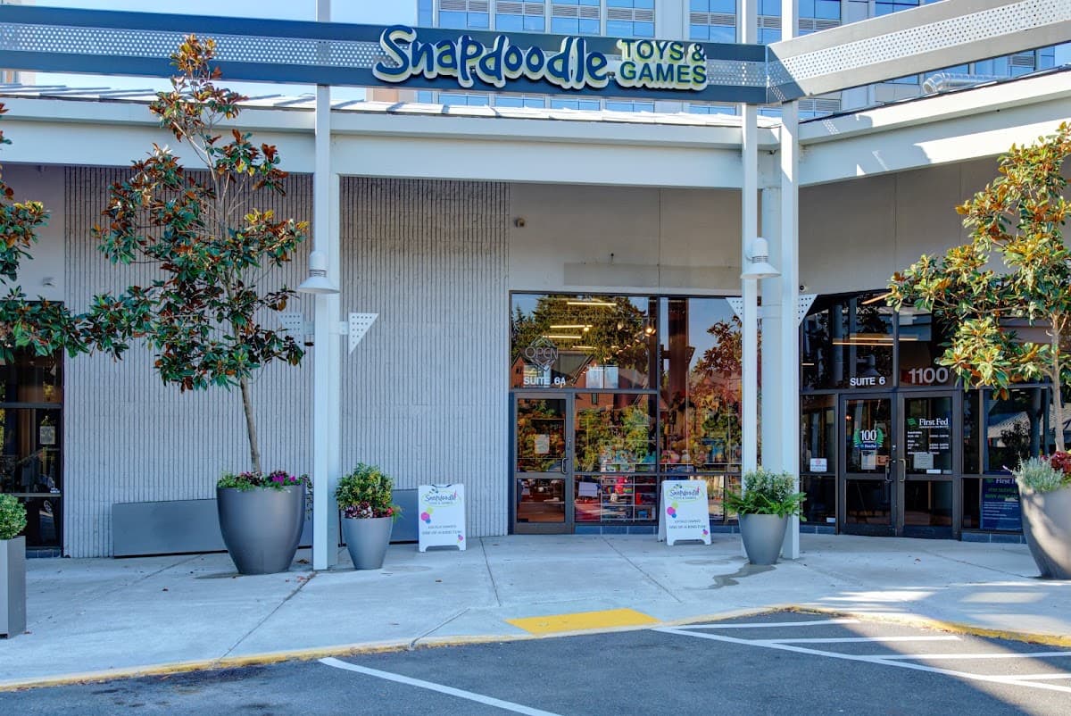 Snapdoodle Toys & Games in Bellevue, Washington