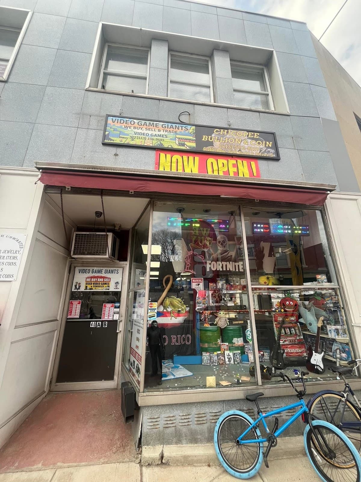 Knights collectibles in Springfield, Massachusetts