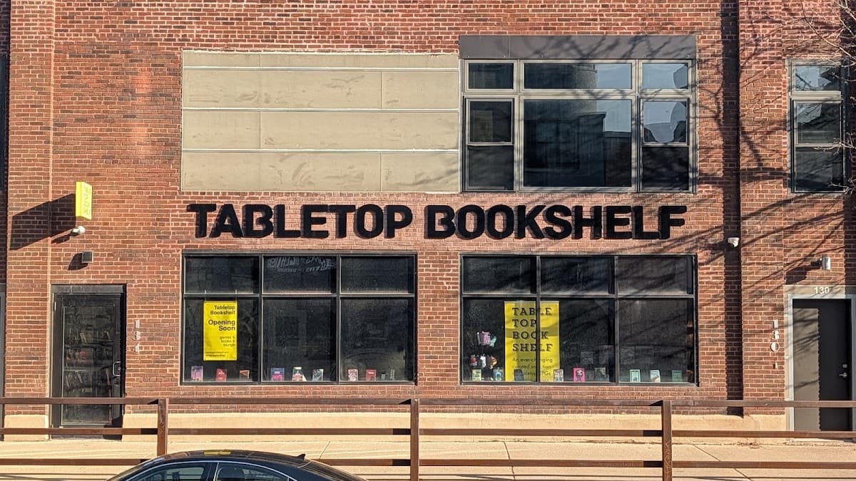 Tabletop Bookshelf in Milwaukee, Wisconsin