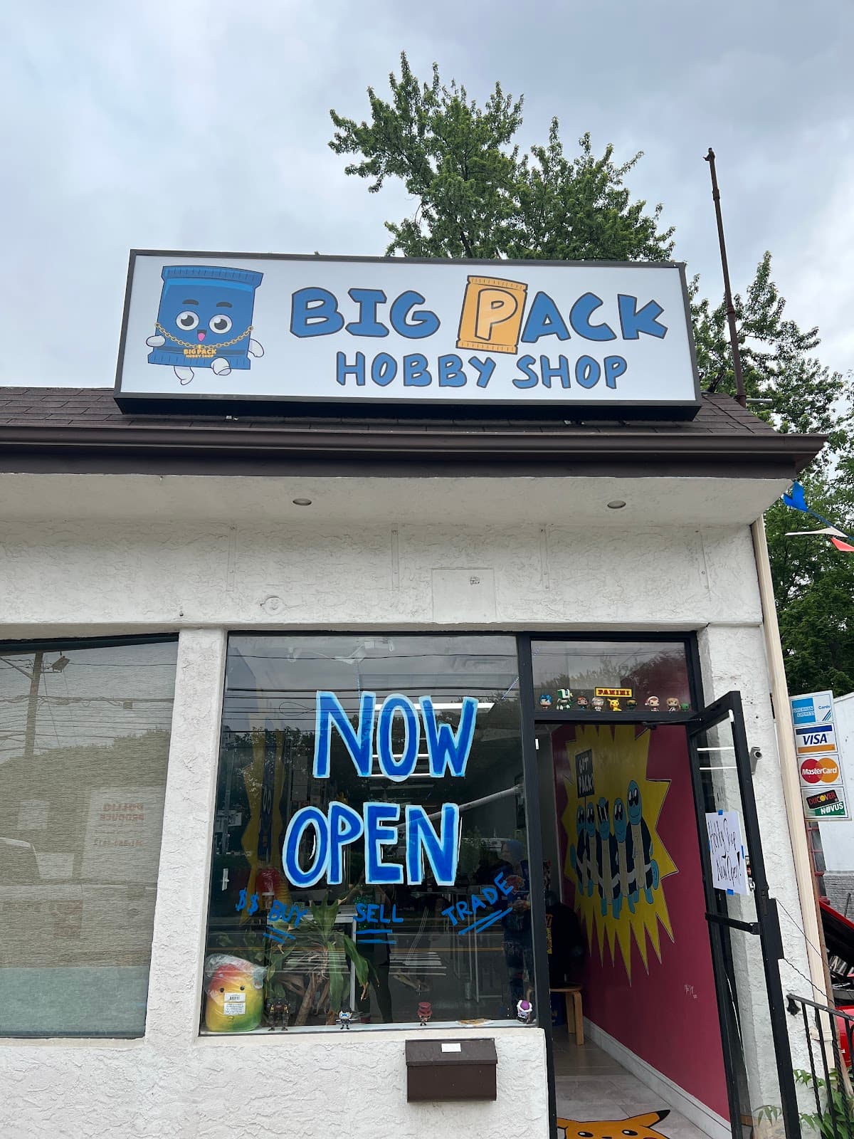Big Pack Hobby Shop in Newark, New Jersey