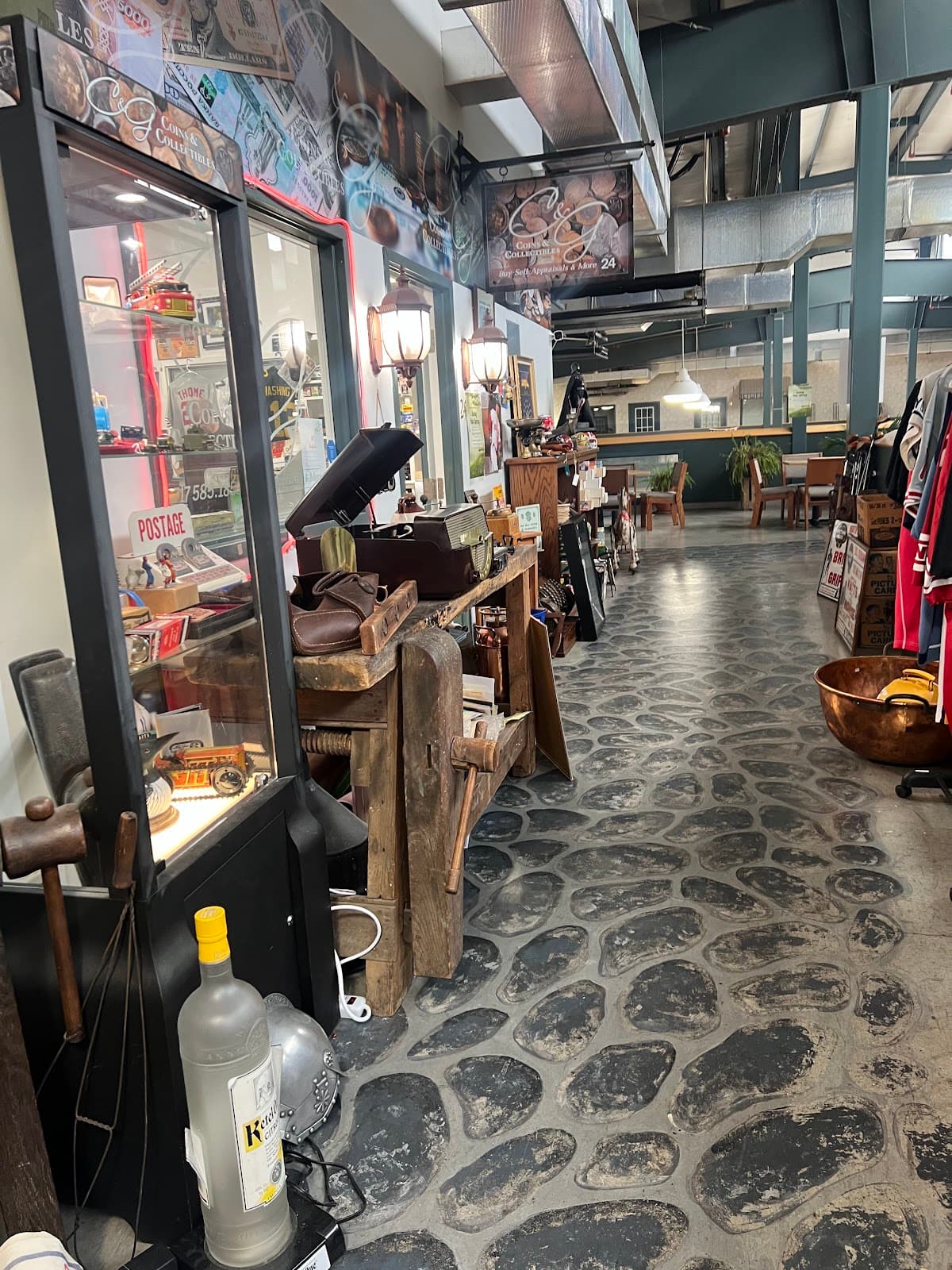 C & G Coins & Collectibles in Harrisburg, Pennsylvania