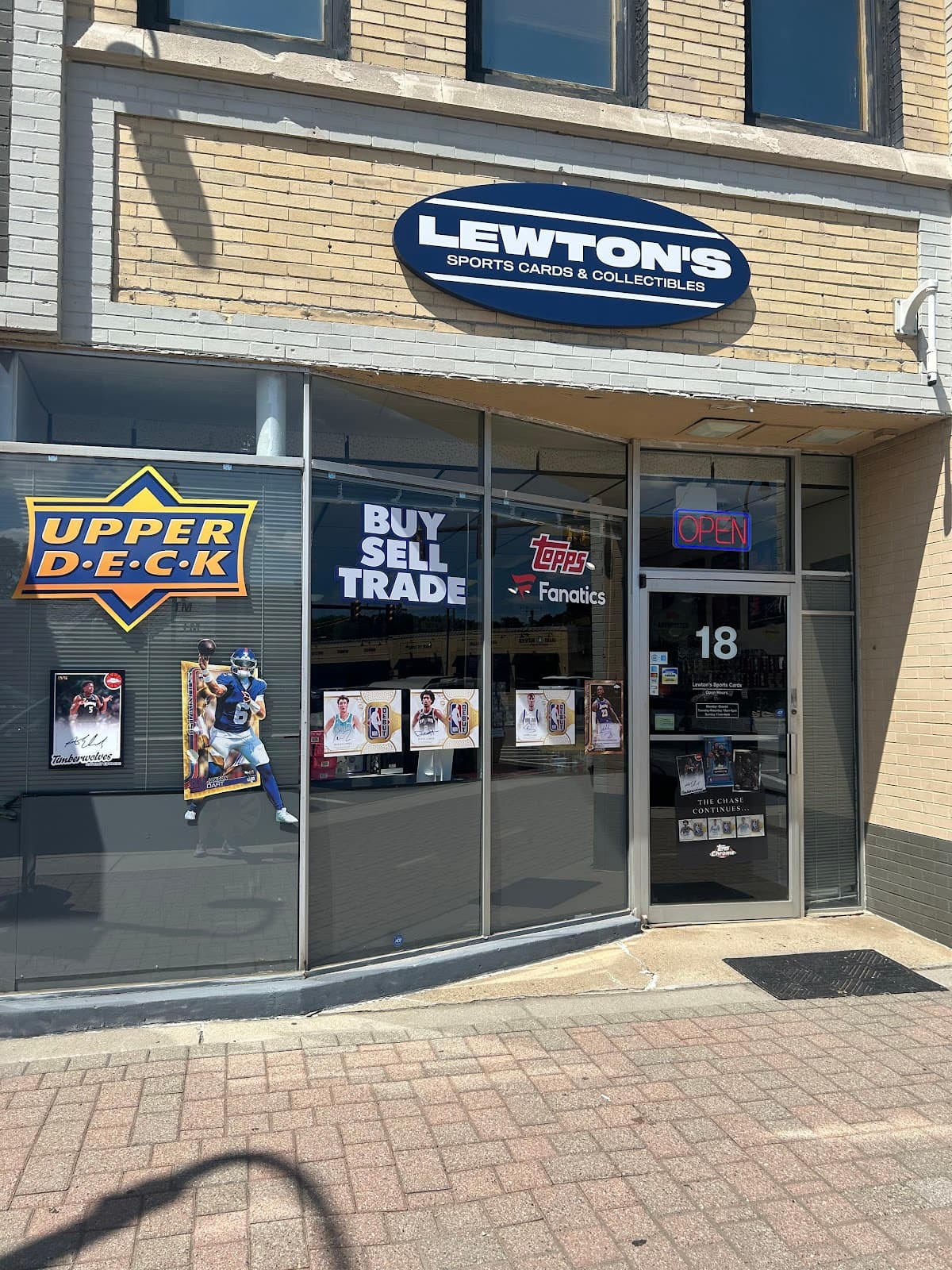 Lewton's Sports Cards and Collectibles in Detroit, Michigan
