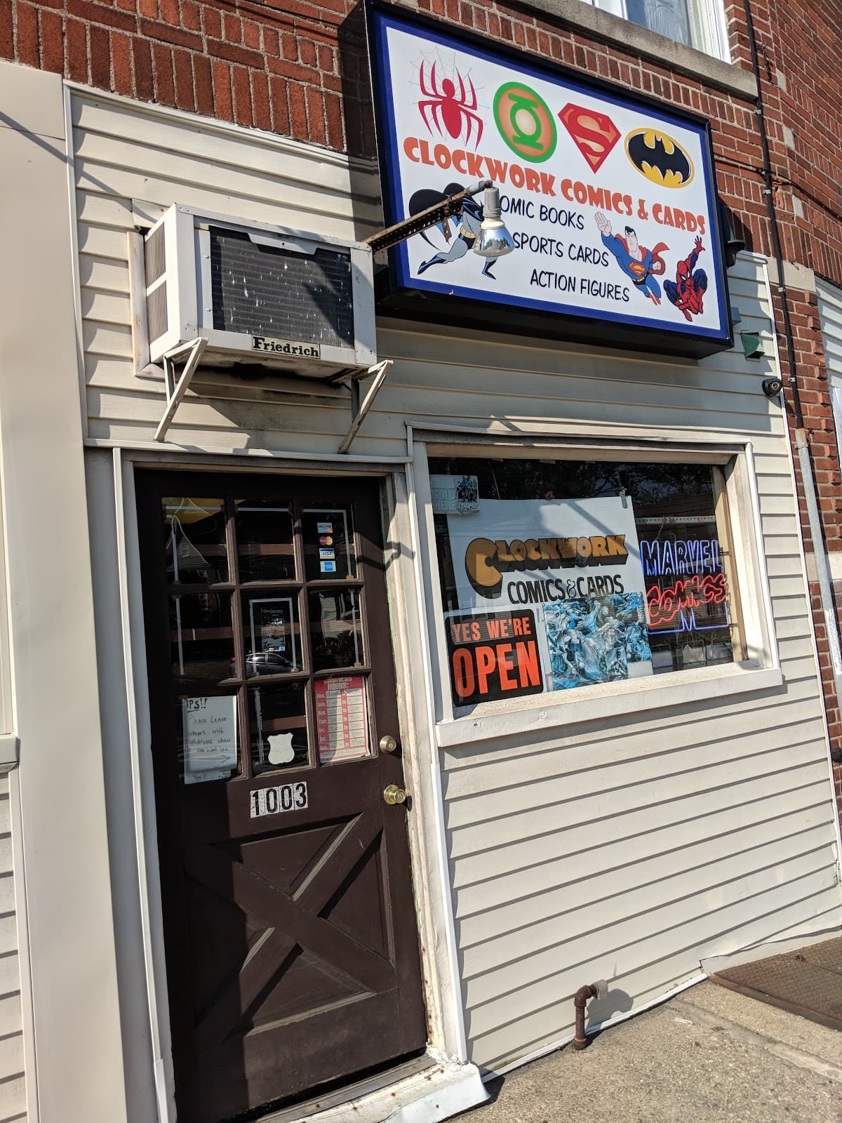 Clockwork Comics & Cards in Edison, New Jersey
