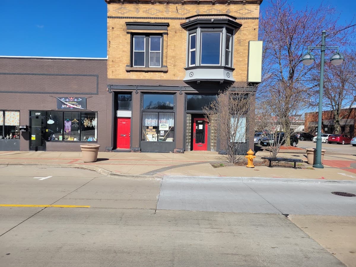 Triple I Sportscards Inc in Davenport, Iowa