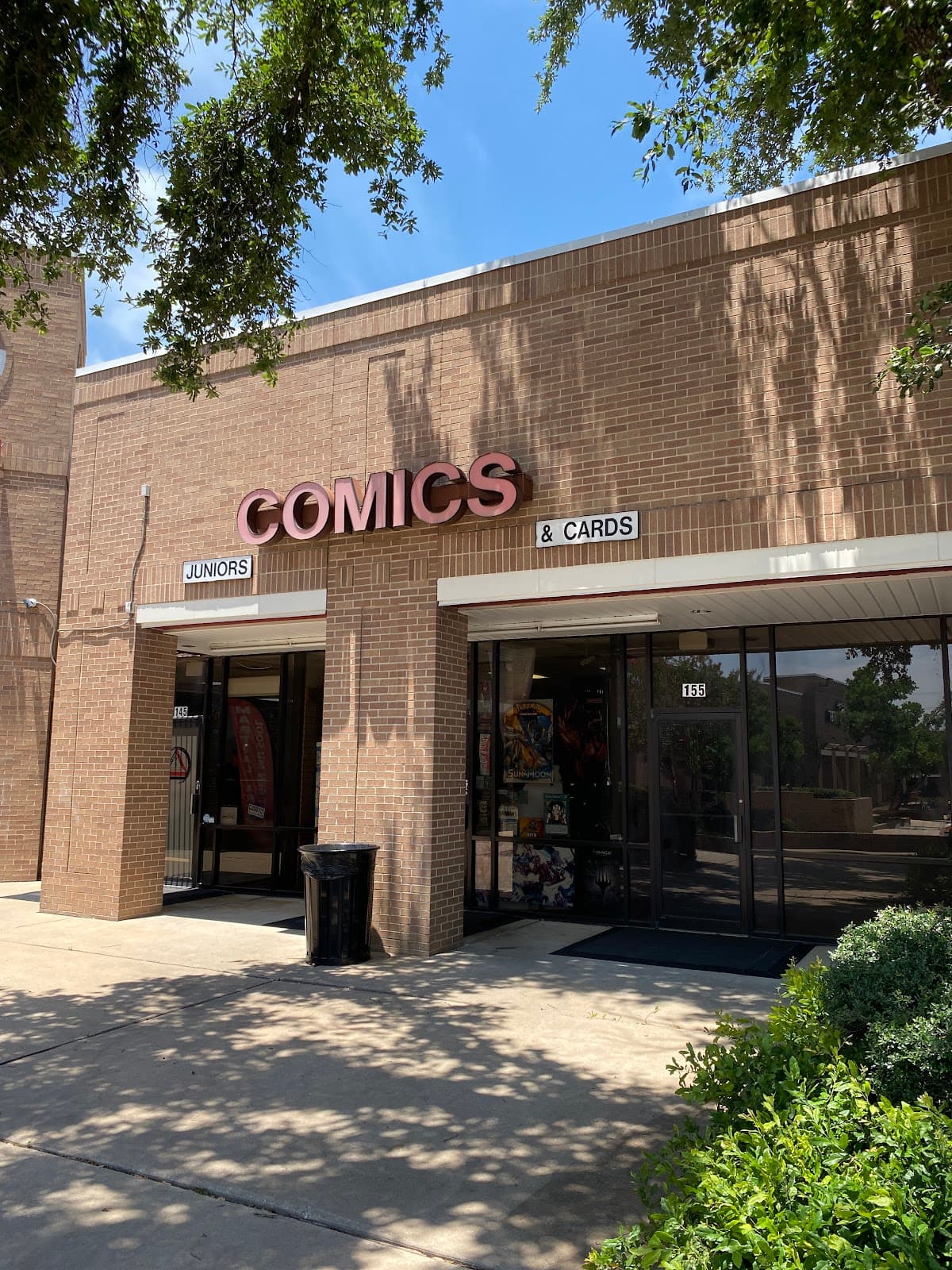 Juniors Comic & Cards in Austin, Texas