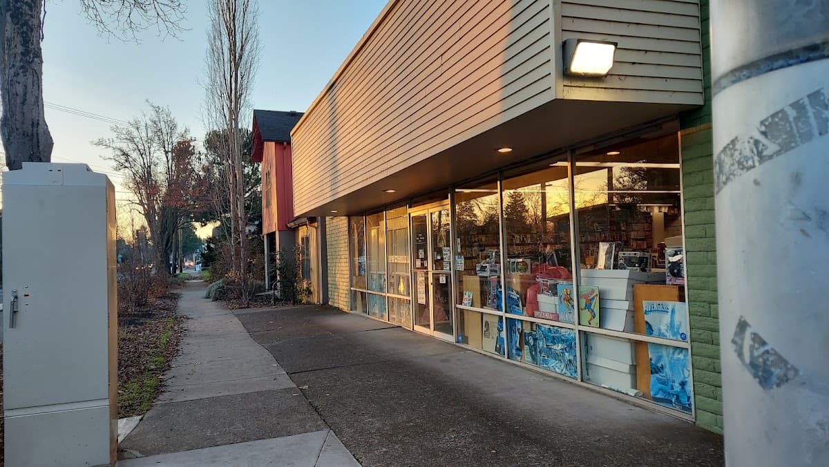 Nostalgia Collectibles in Eugene, Oregon
