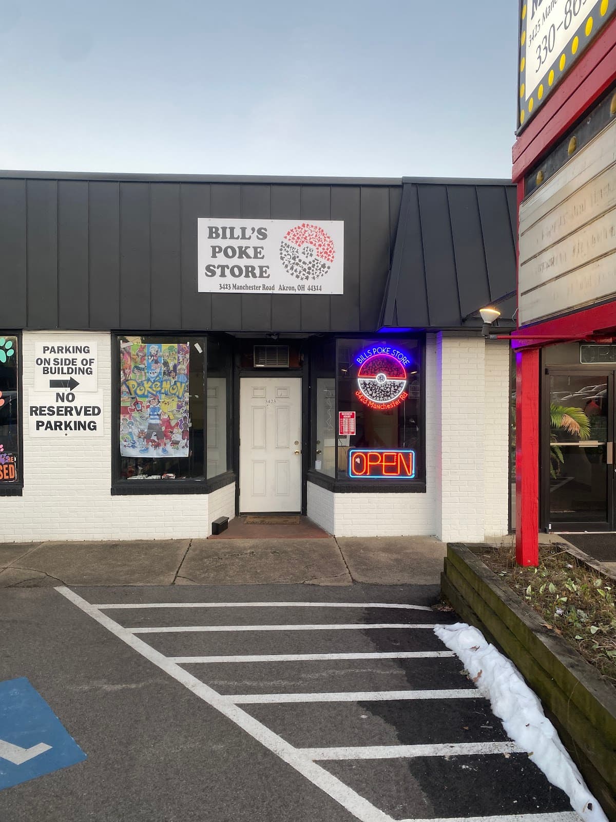 Bills poke store in Akron, Ohio