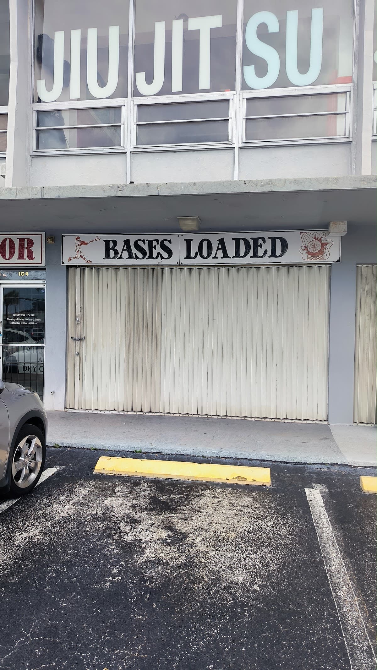 Bases Loaded Sports Cards in Miami, Florida